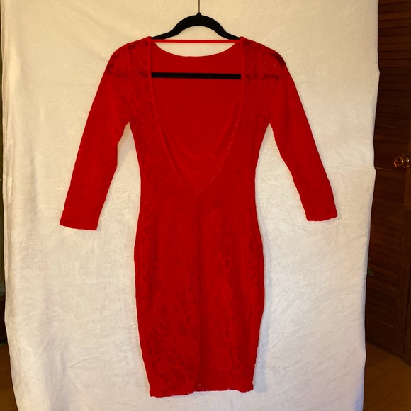 Beautiful lace and velour red dress - Picture 3 of 5